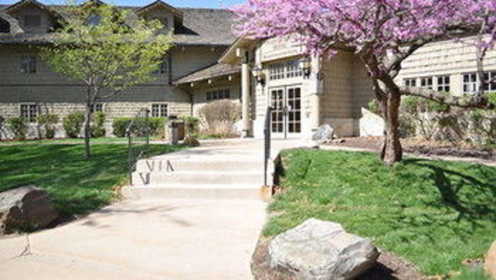 Starved Rock Lodge & Conference Center Utica Eksteriør bilde
