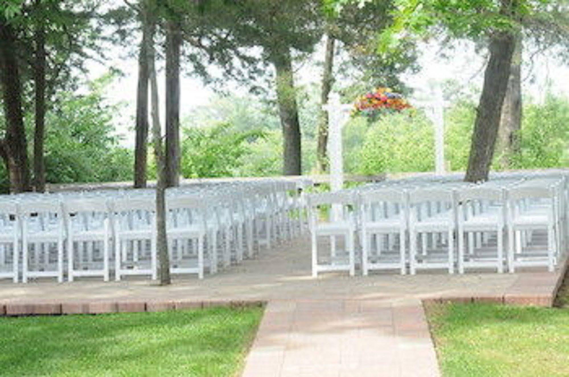 Starved Rock Lodge & Conference Center Utica Eksteriør bilde
