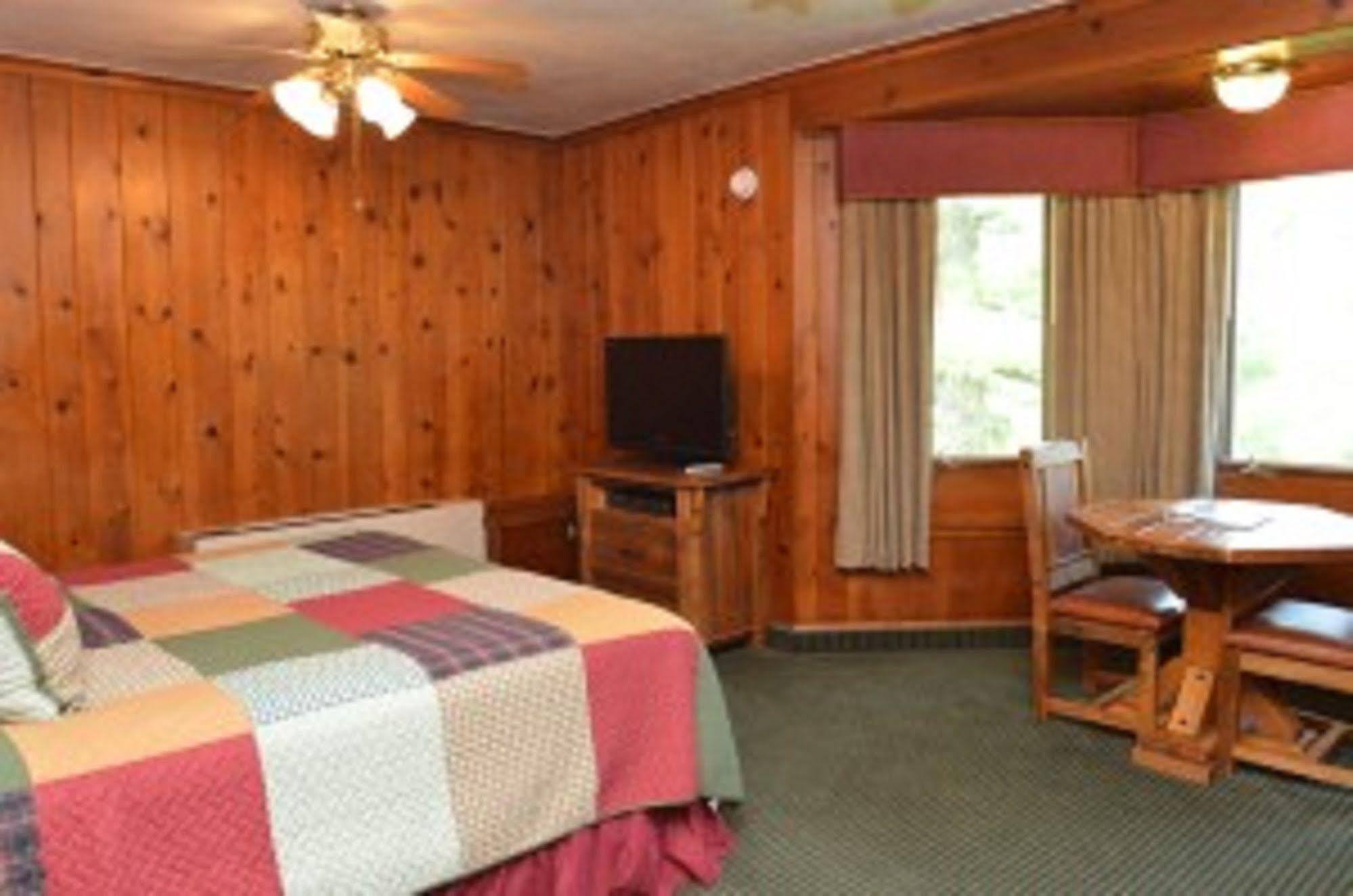 Starved Rock Lodge & Conference Center Utica Eksteriør bilde