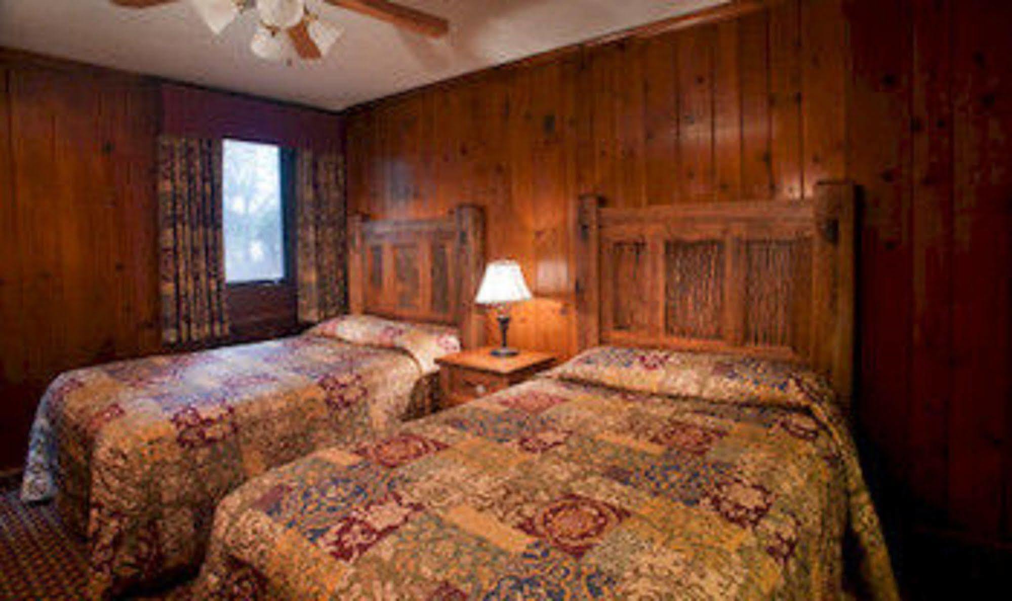 Starved Rock Lodge & Conference Center Utica Eksteriør bilde