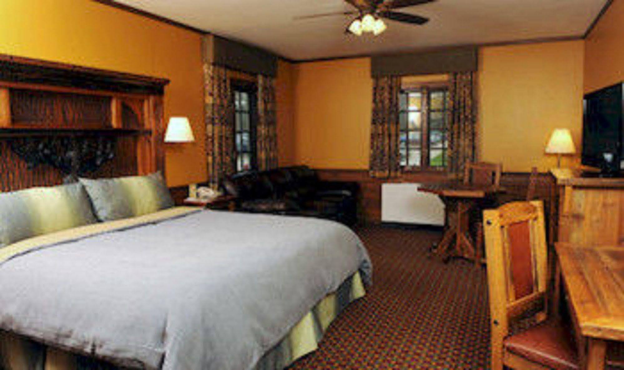 Starved Rock Lodge & Conference Center Utica Eksteriør bilde