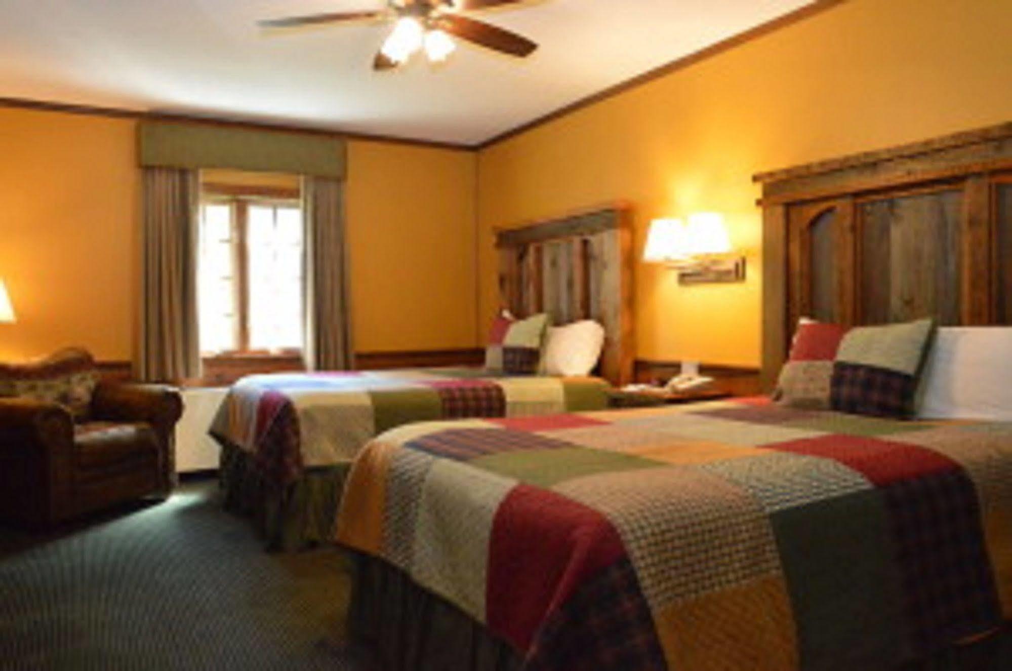 Starved Rock Lodge & Conference Center Utica Eksteriør bilde