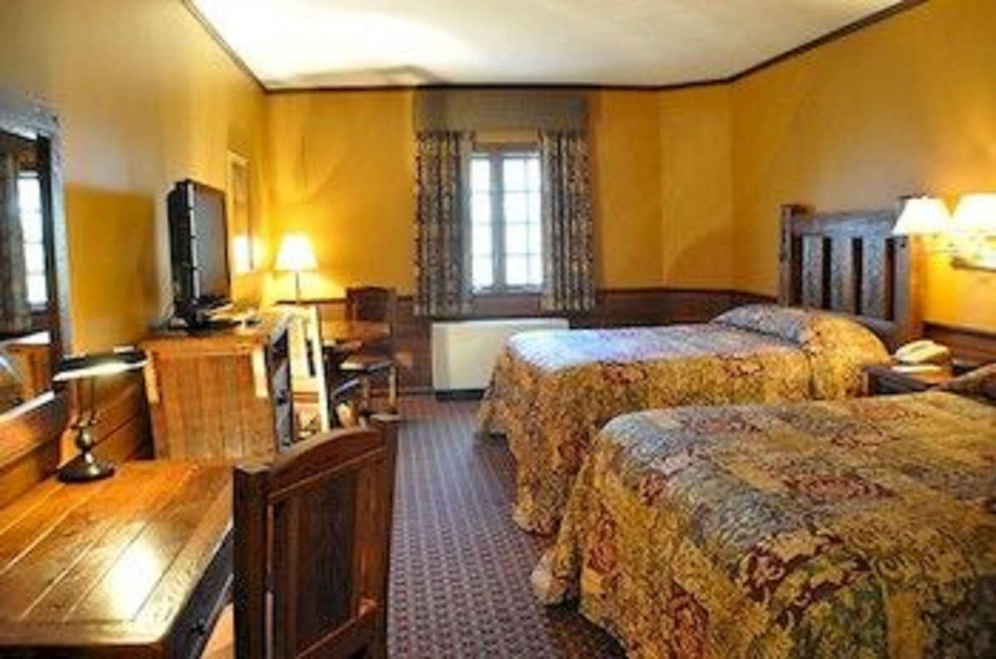 Starved Rock Lodge & Conference Center Utica Eksteriør bilde